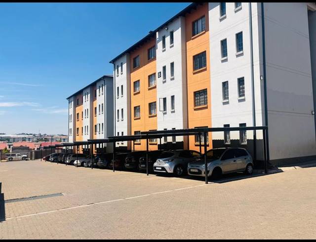 2 BEDROOM APARTMENT FOR SALE IN FLEURHOF